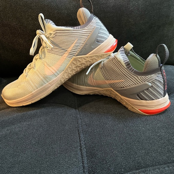 Nike Metcon DSX Flyknit training shoes